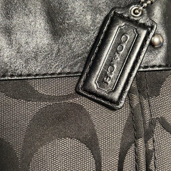 COACH Black Purse - Picture 6 of 7